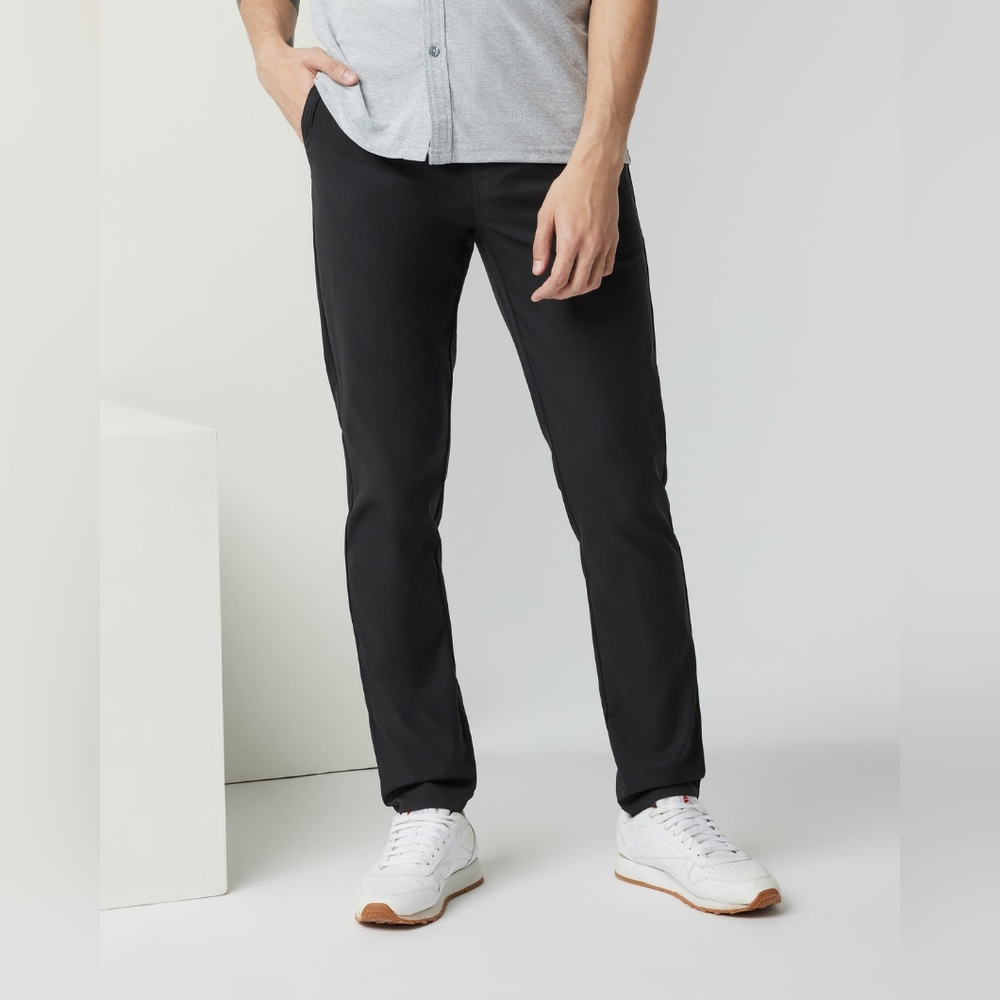 NWT Vuori Cascade tech Chino Pant 30"